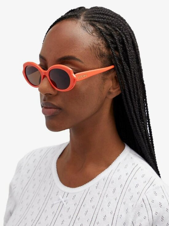 Loewe LW40147F 42E Oval Sunglasses – Shiny Orange / Brown main image 5